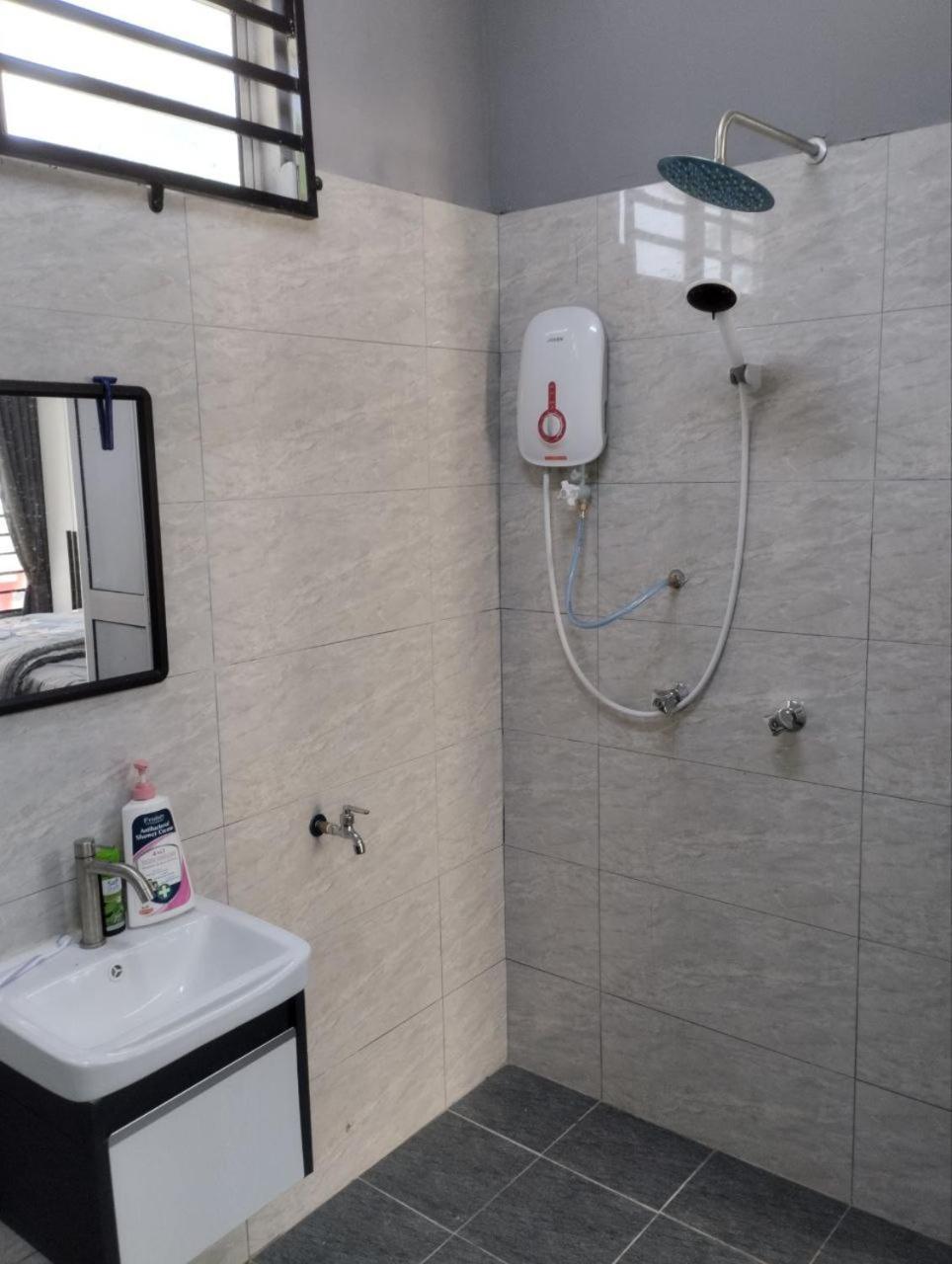 Sh Homestay Кота-Бару Экстерьер фото